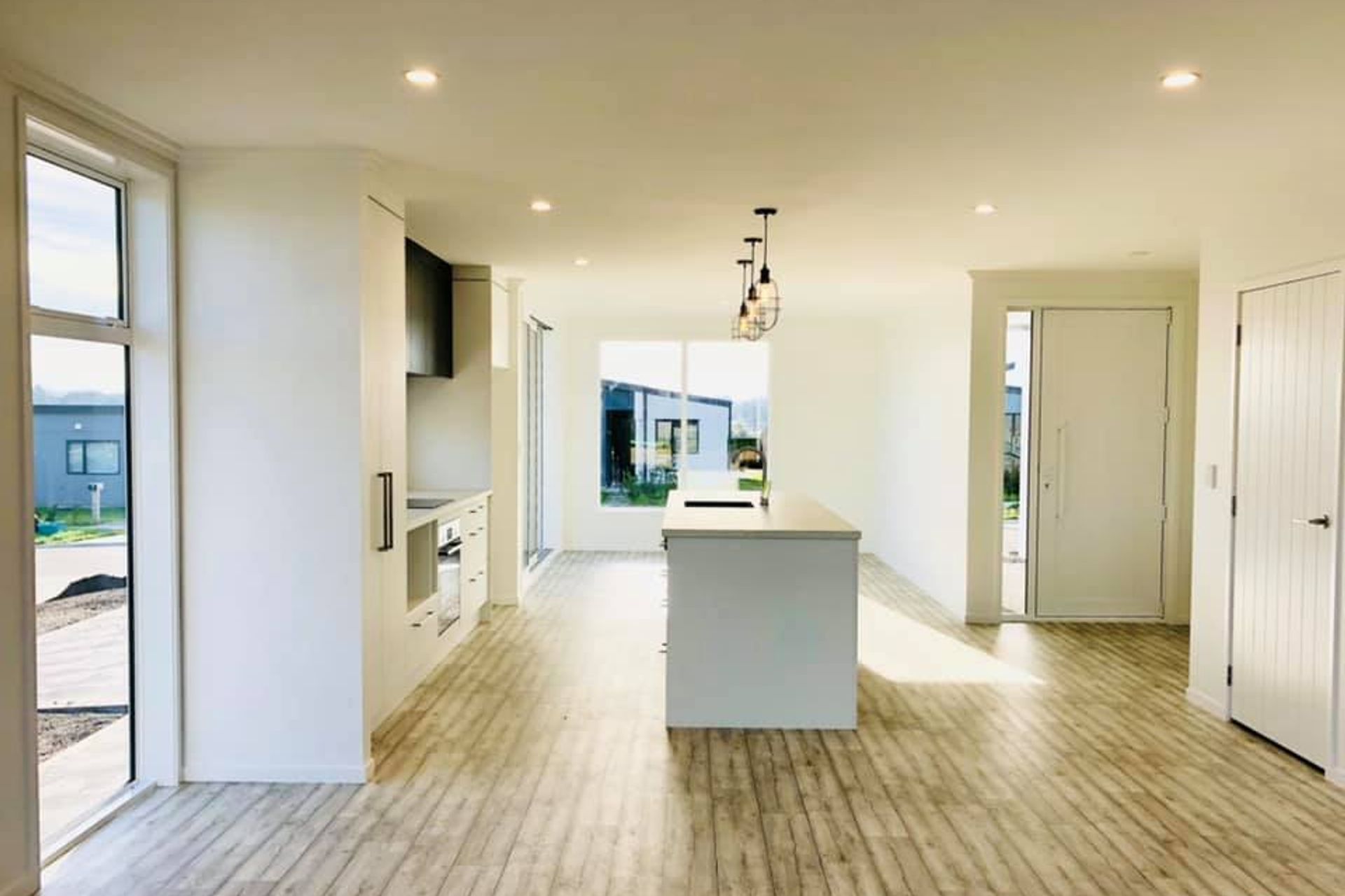 Lakeside, 31 Pourewa St - Invest