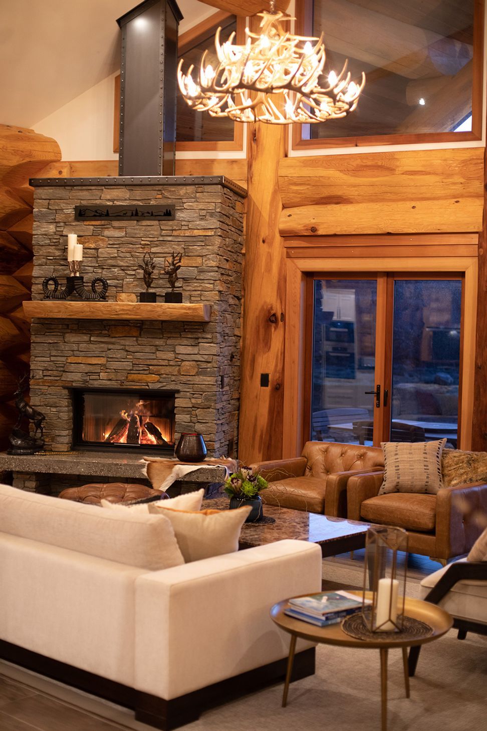 The Spatherm XL wood fireplace in the main living area is described by the homeowner as a ‘human happiness magnet’.