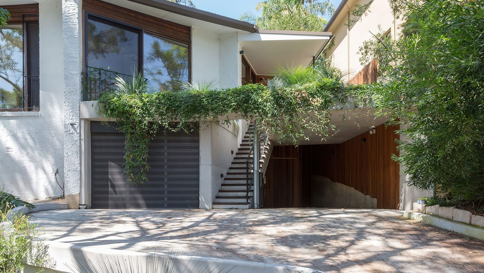 Riverview House banner