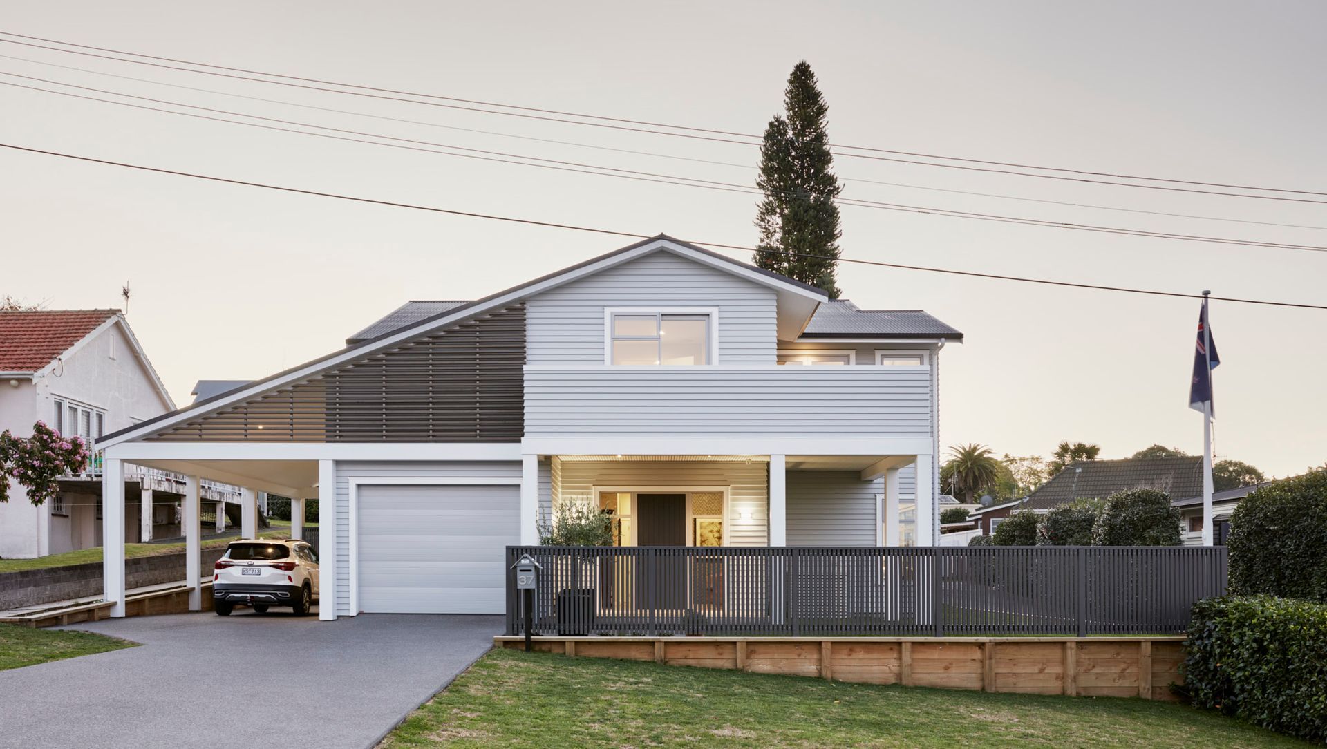 Honouring the Avenues banner