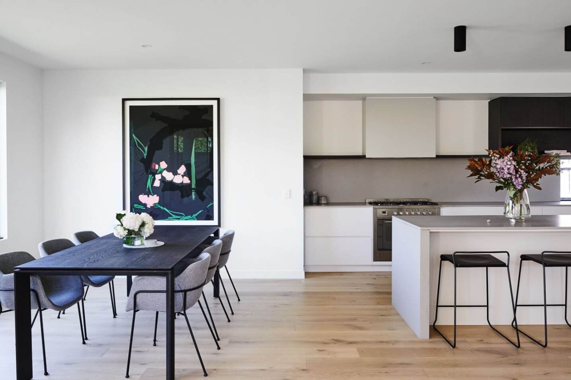 The Hue, Bentleigh East