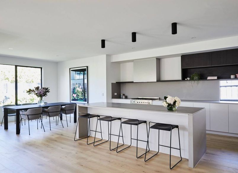 The Hue, Bentleigh East