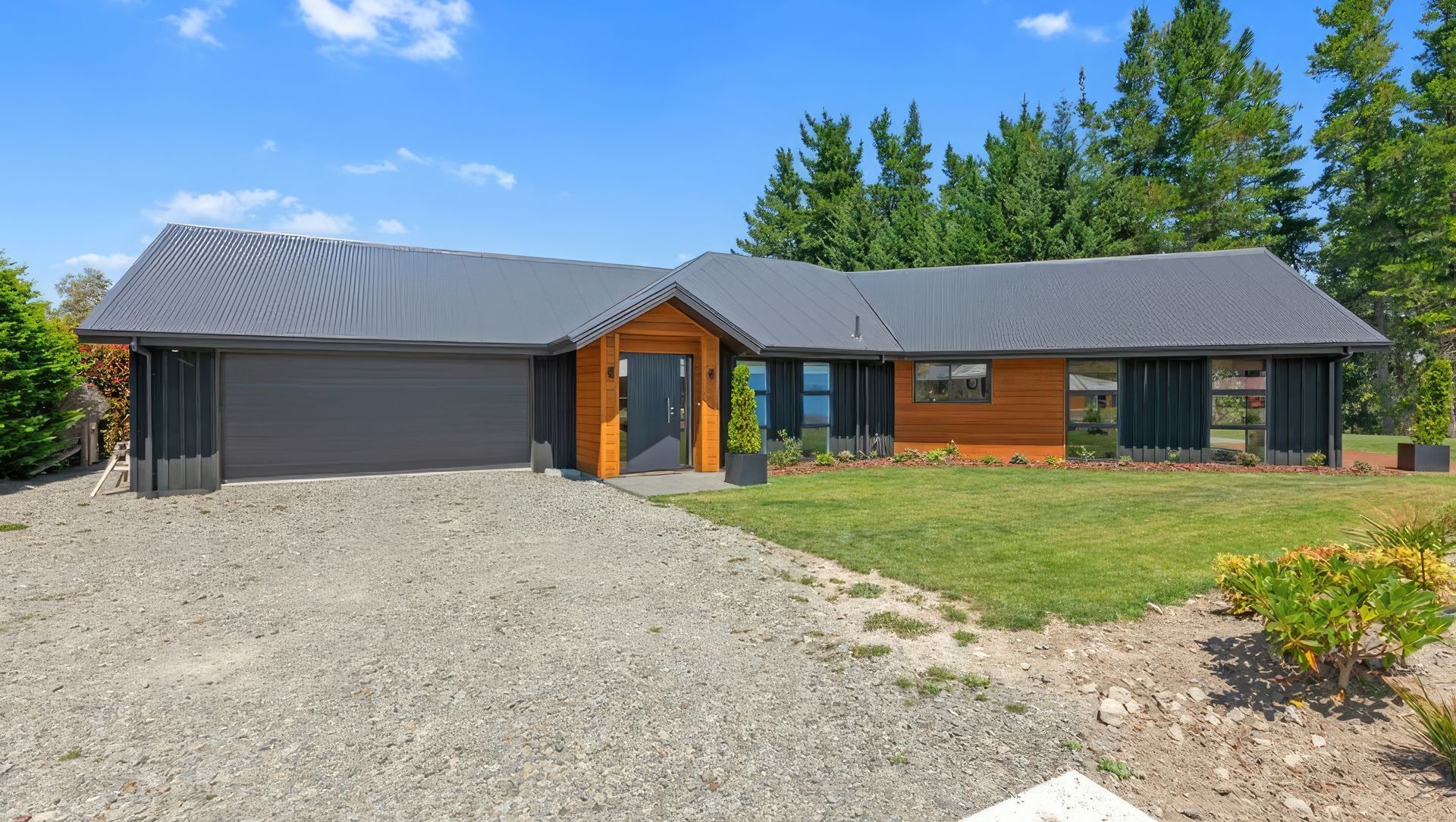 Hammer Springs | Mt. Captain Lane banner