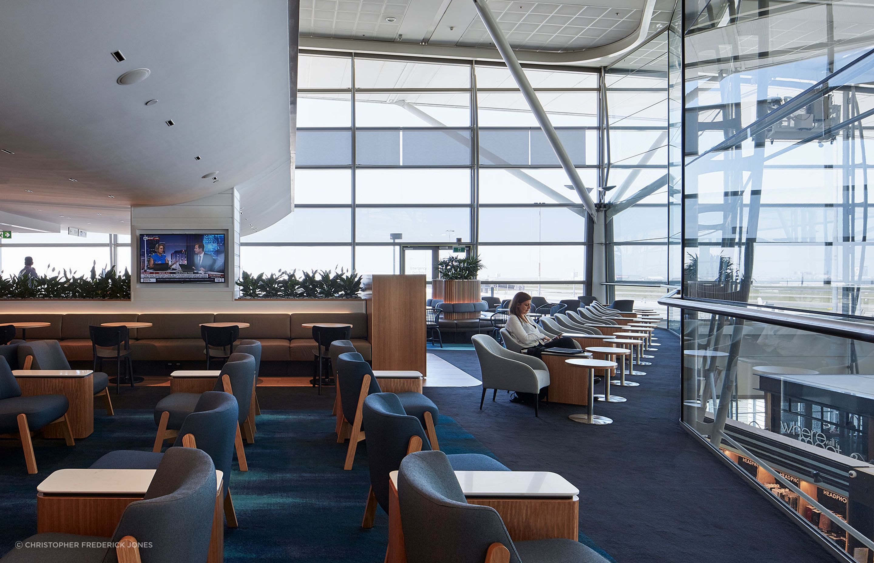 Qantas Lounge, Brisbane by Geyer Design ArchiPro AU