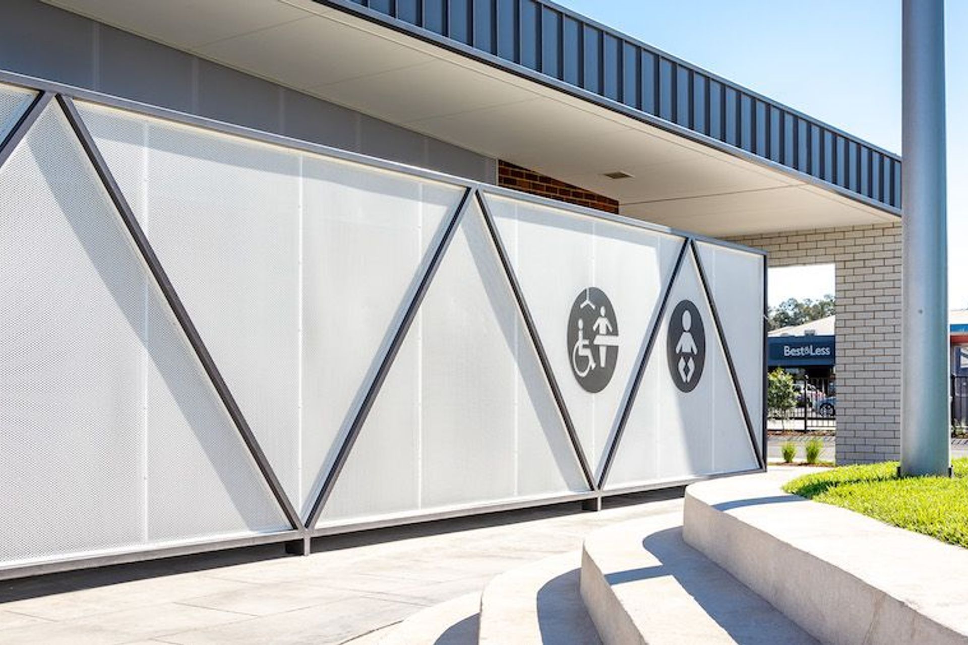 Maude St. Amenities Building