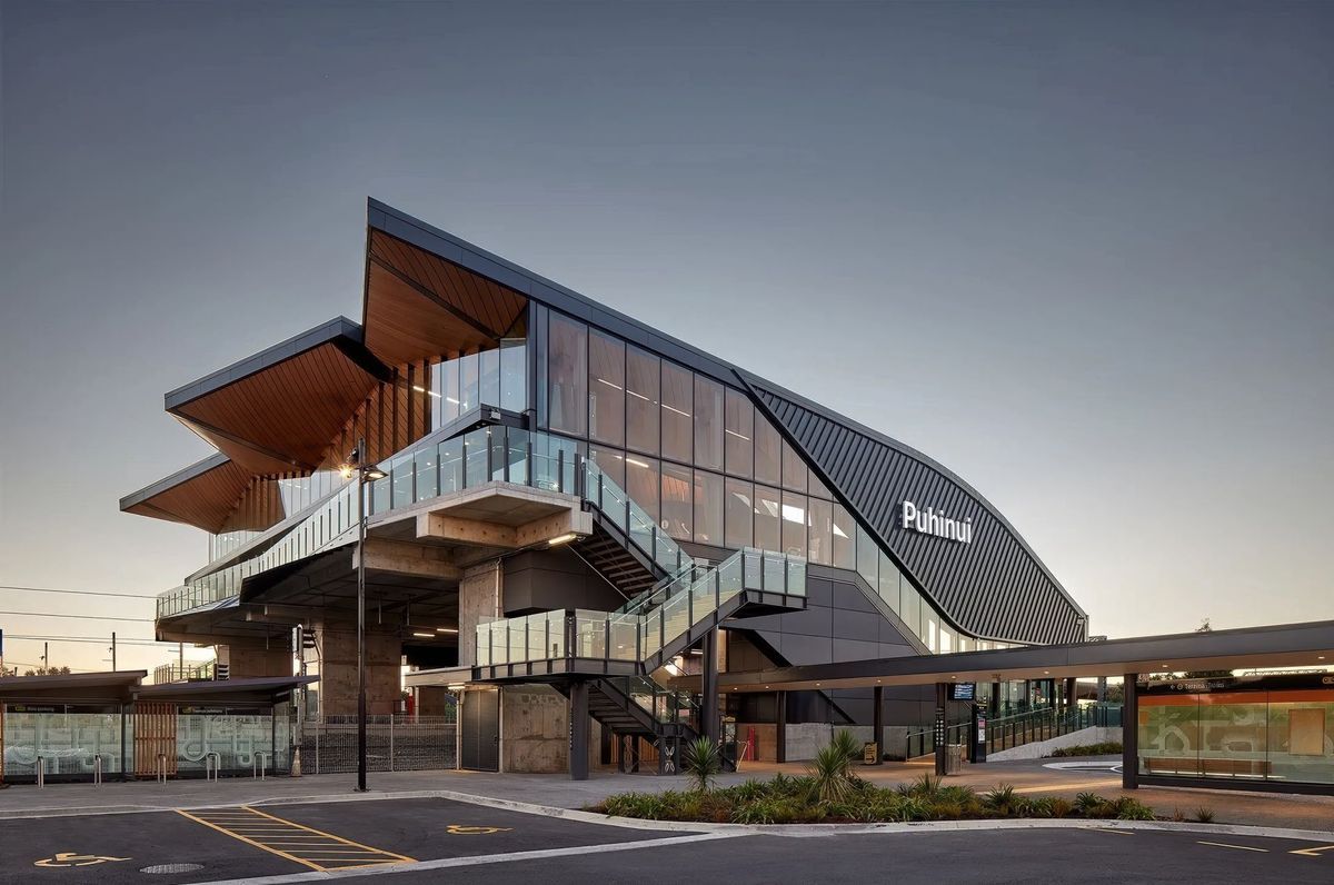 Puhinui Station
