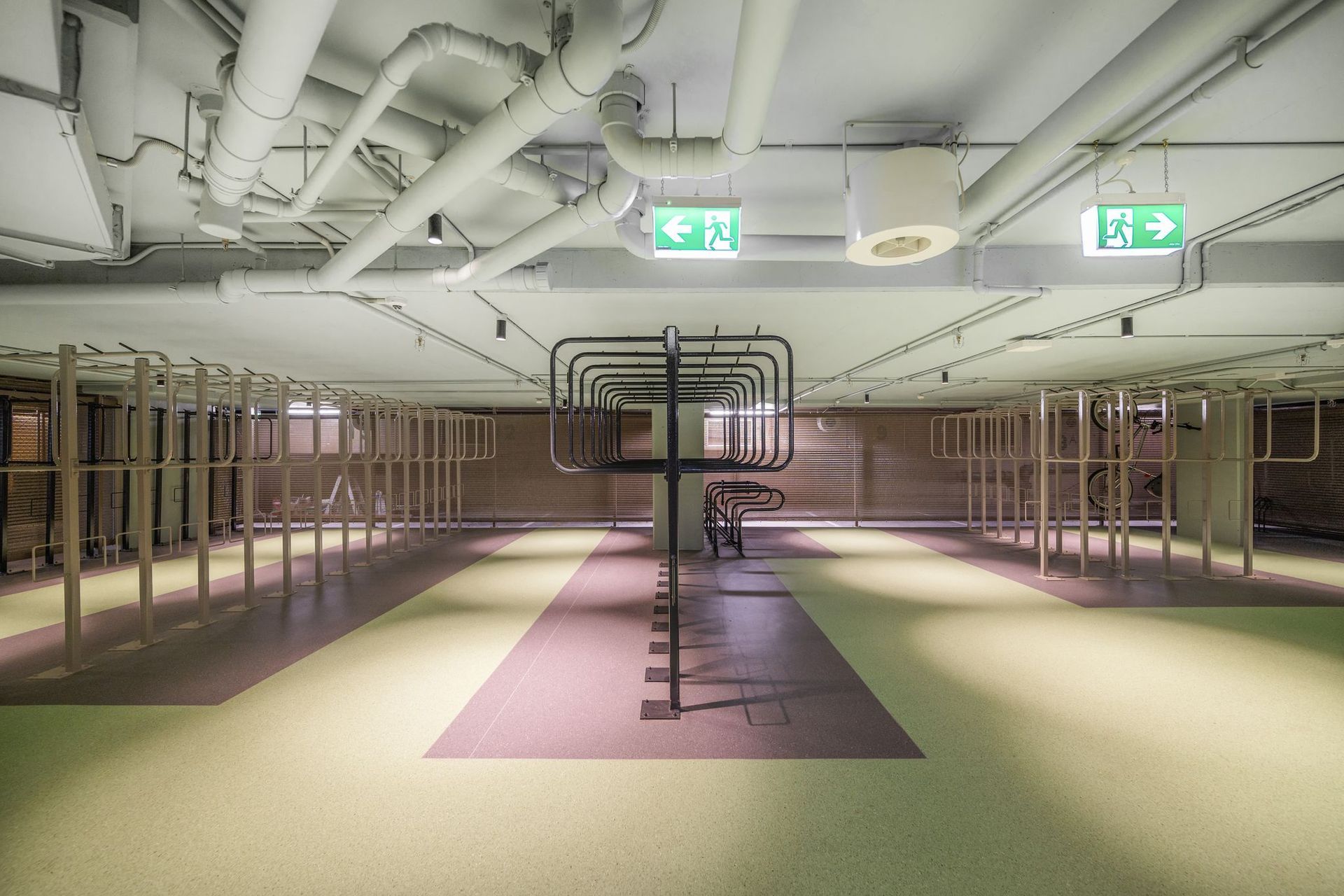 Executive End-of-Cycle-Trip Amenity Spaces