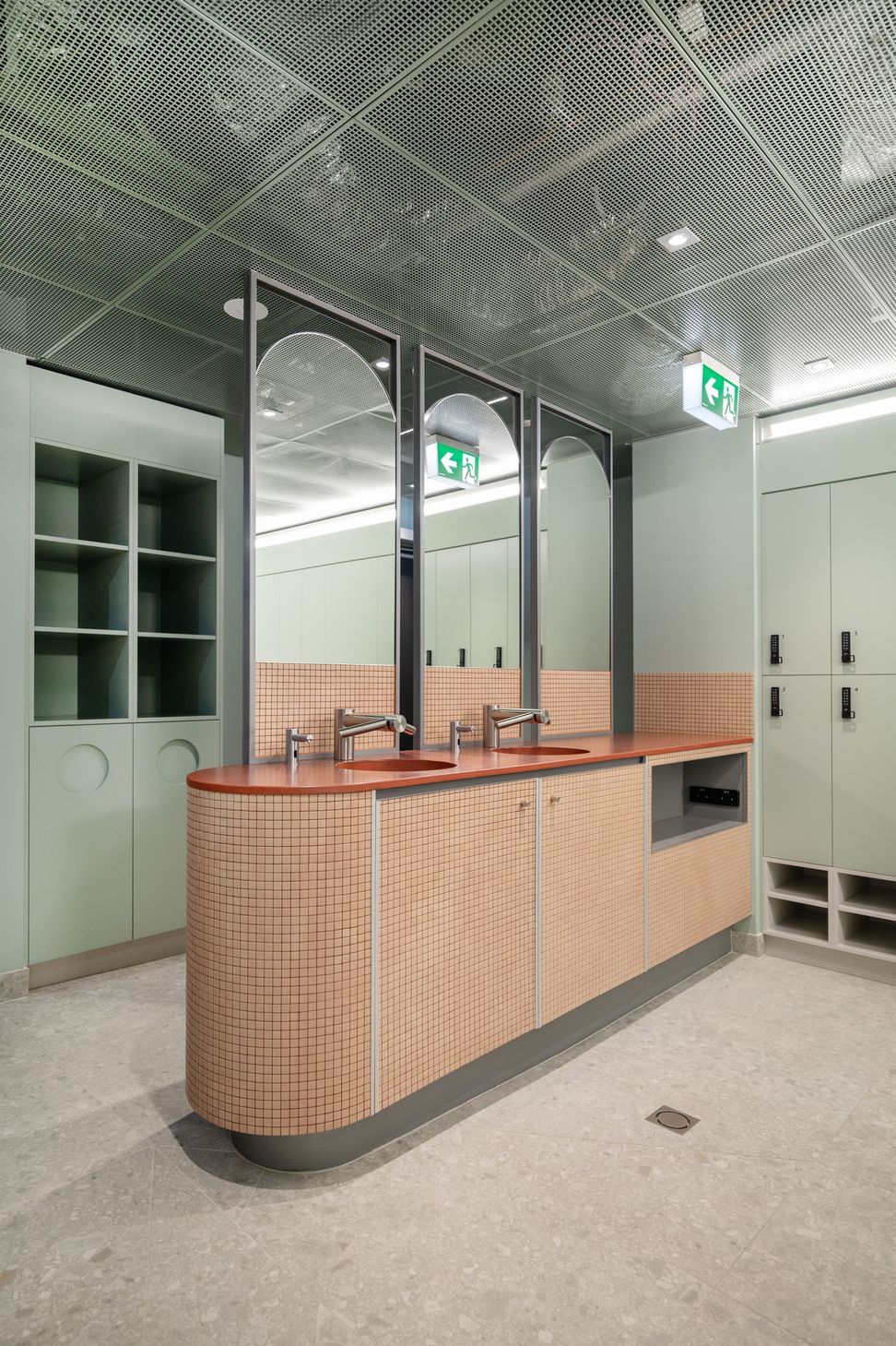 Executive End-of-Cycle-Trip Amenity Spaces