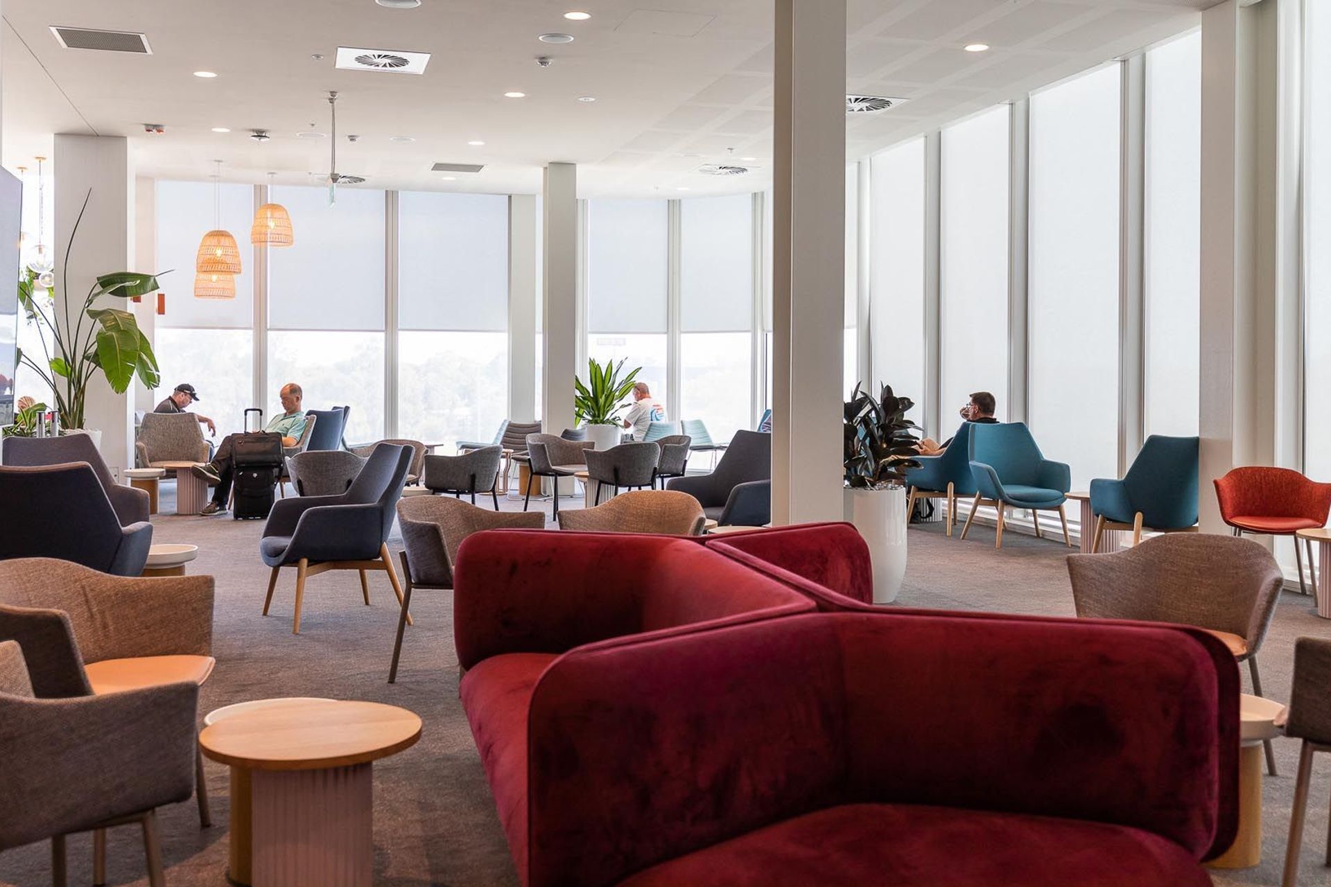 vertilux-virgin-lounge-adelaide-airport-roller-blind-14.jpg