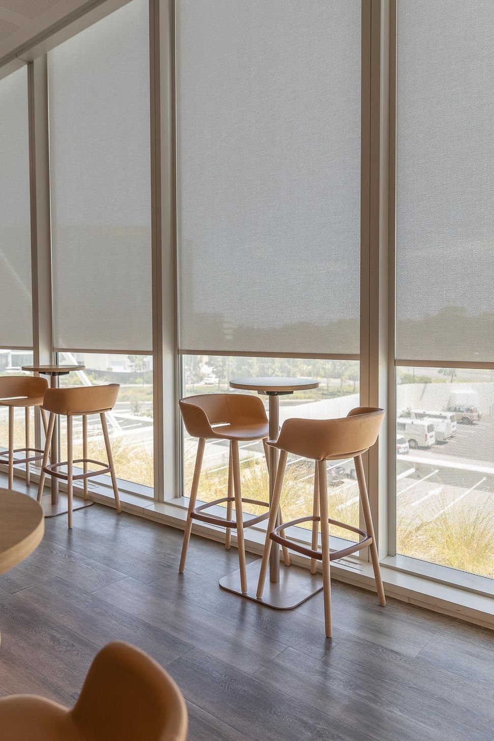 vertilux-virgin-lounge-adelaide-airport-roller-blind-18.jpg