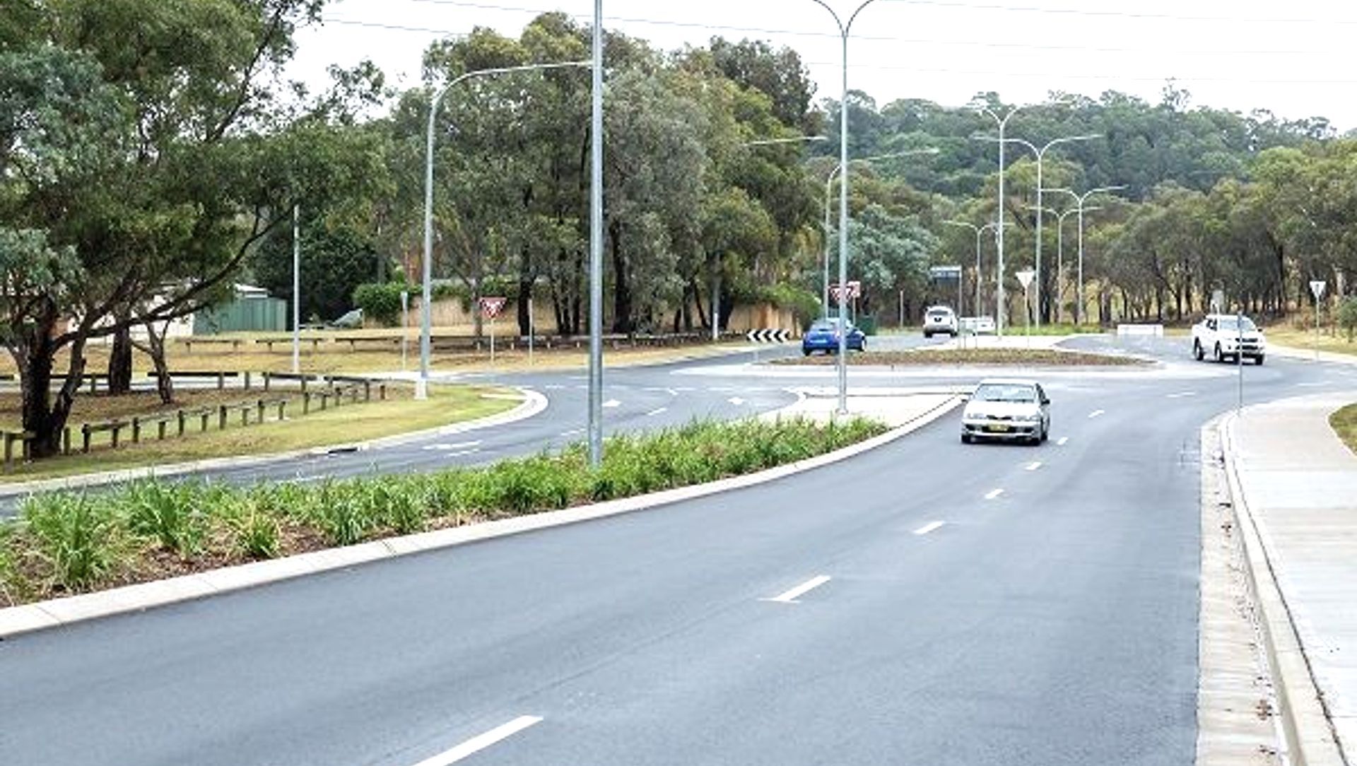 Eagle Vale Drive Road, Eagle Vale banner