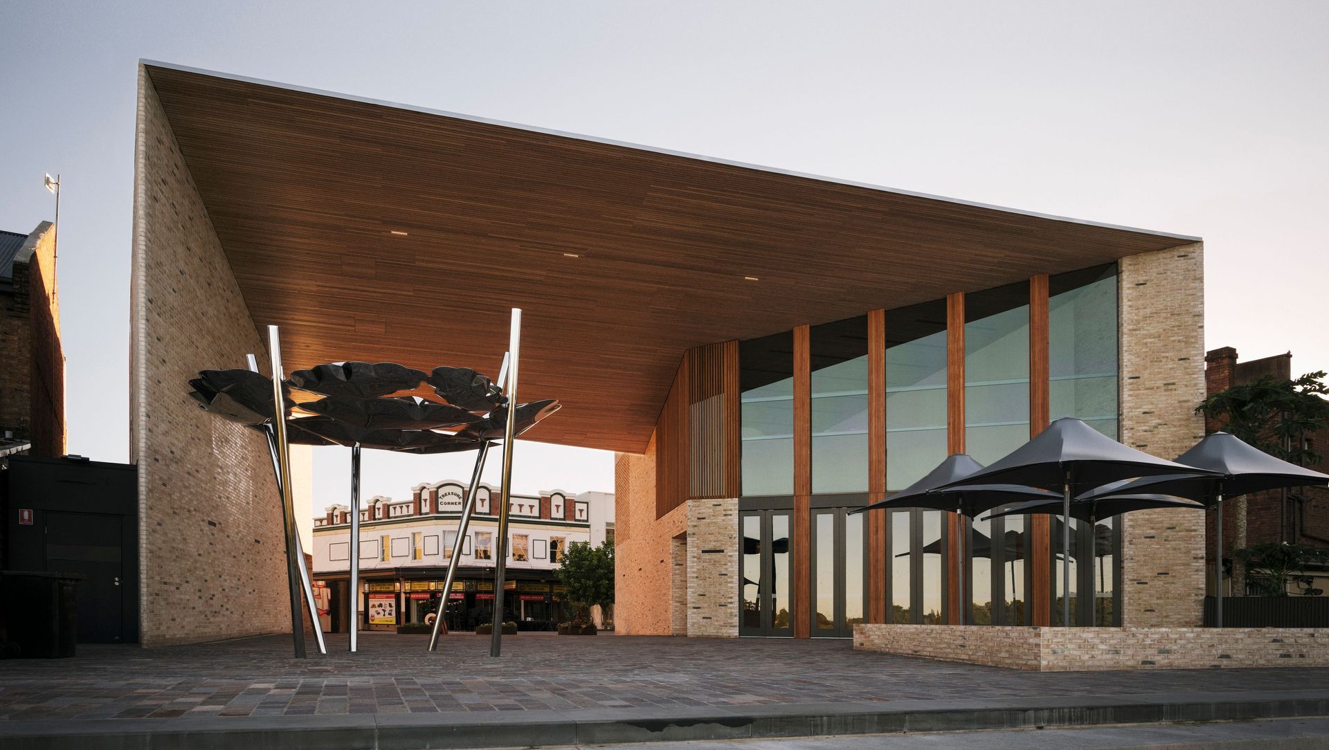 The Riverlink Building banner