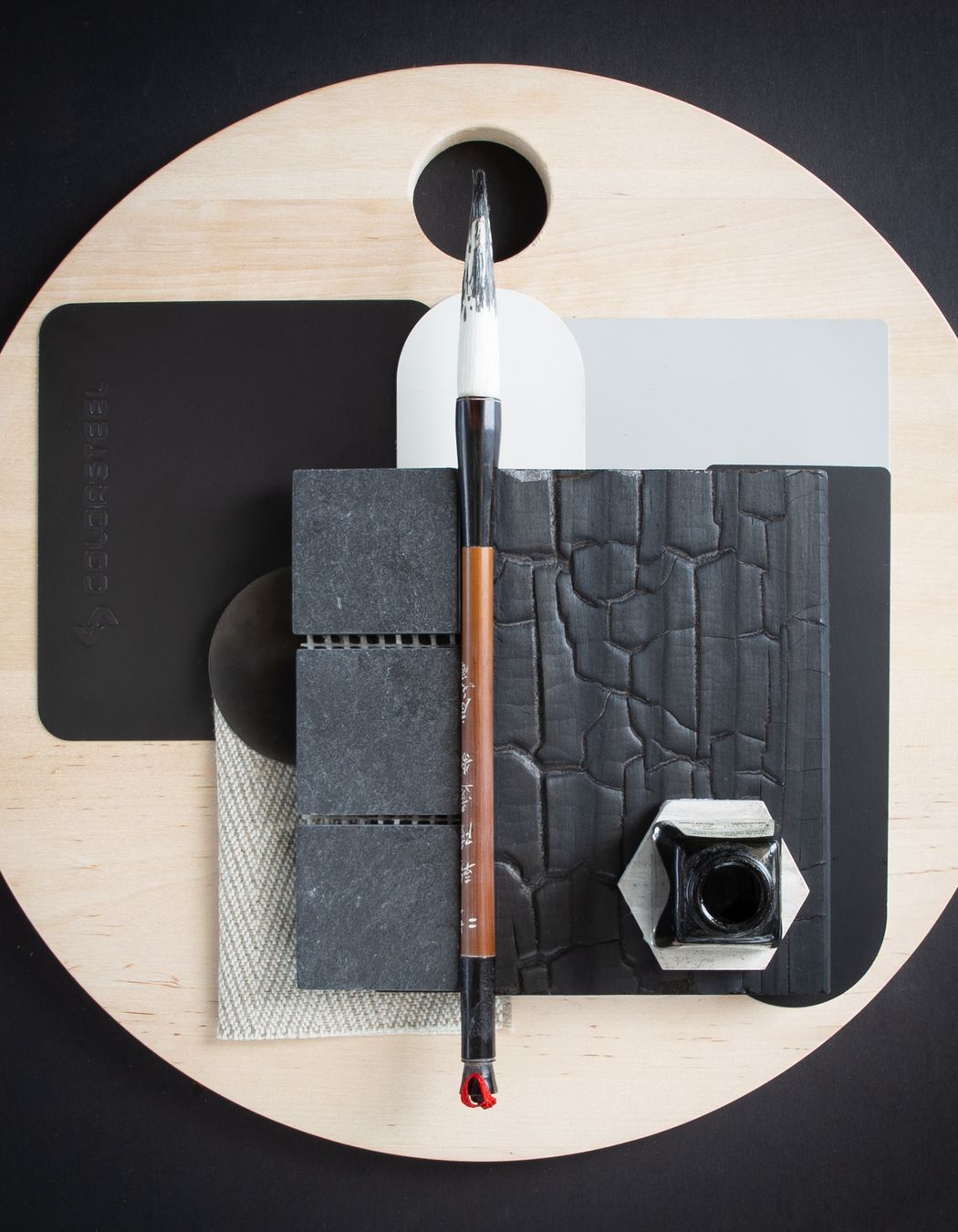 Colour: The Flaxpod palette takes its inspiration from beach walks, and the finds that the sea delivers at your feet. Whether charred timber, dried leaves, shells or seafoam that veils the black sand. This clean refined and low maintenance palette is for an environment that needs to withstand harsh elements well, allowing one to feel safe and warm inside.