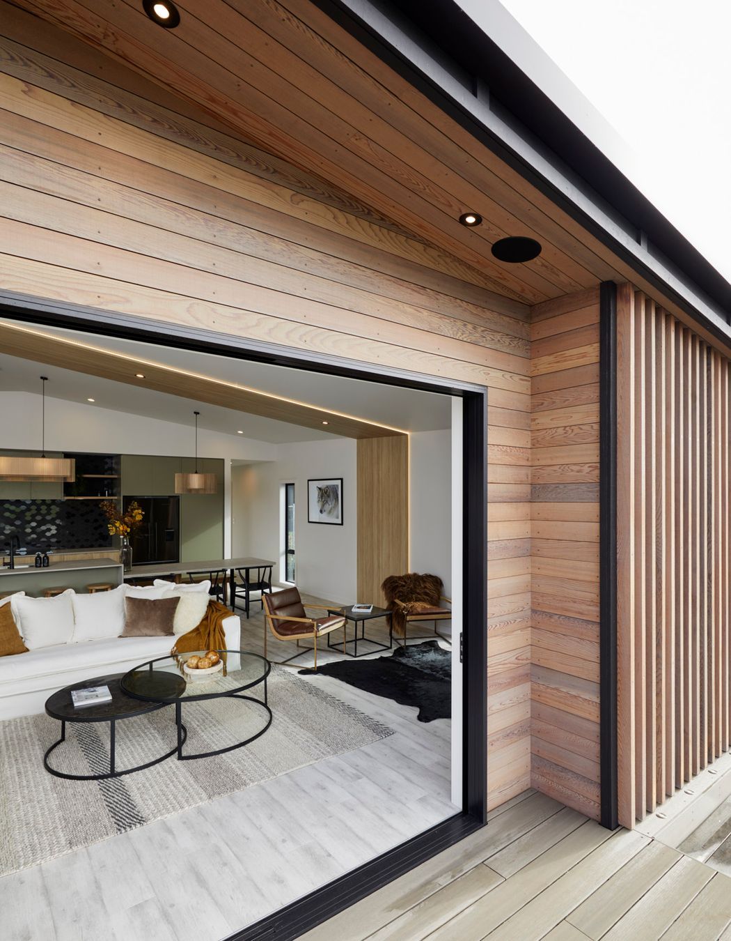 Southhead Elevate Tilt 145