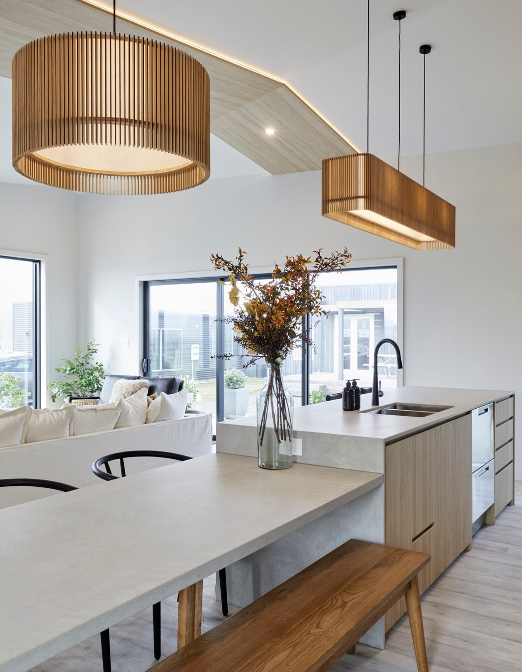 Southhead Elevate Tilt 145