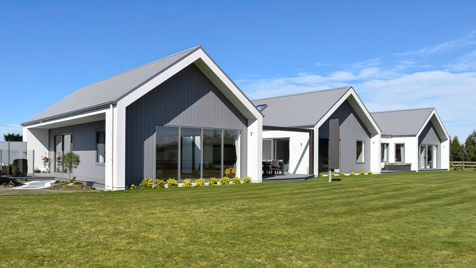 Three Peaks House banner