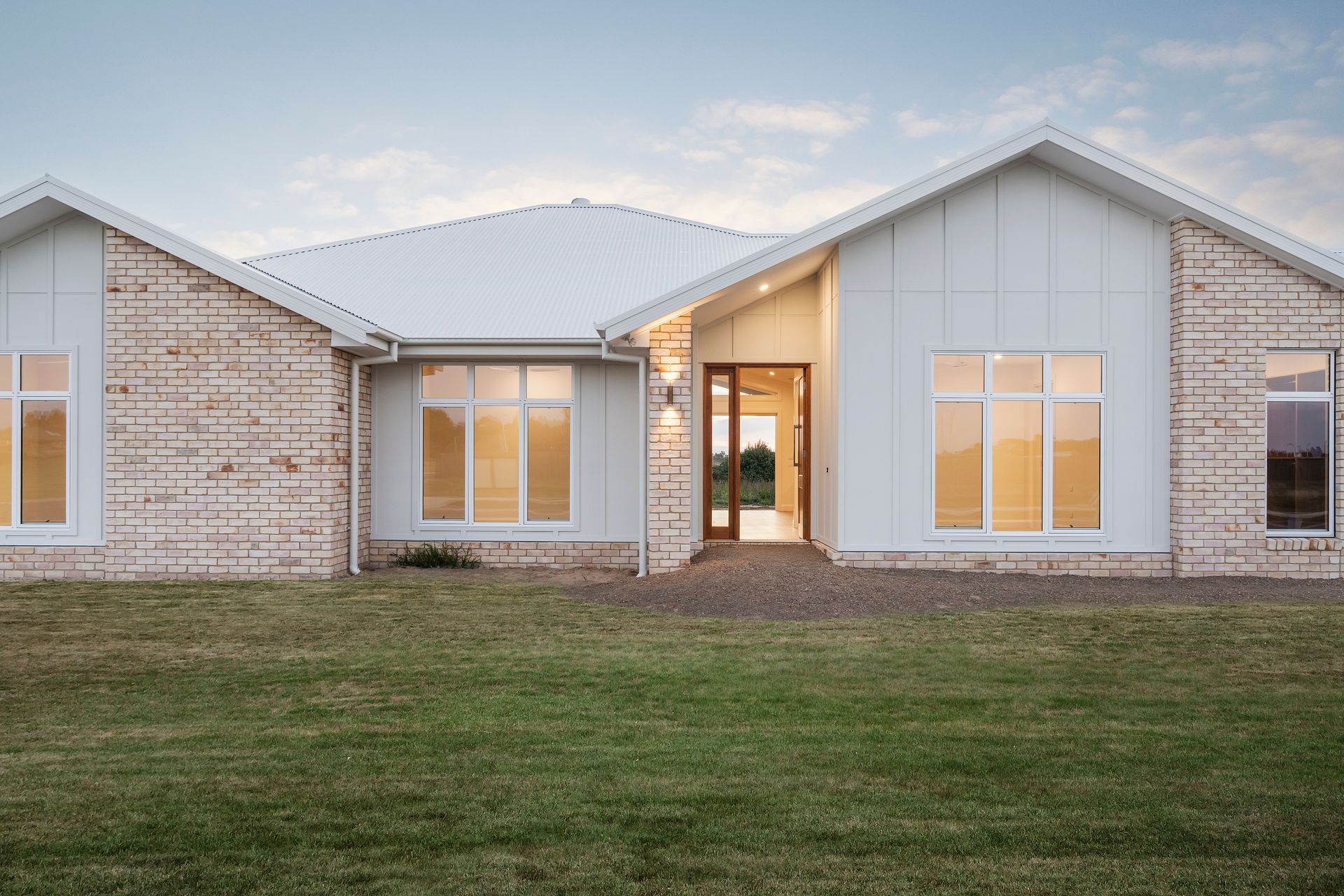 104InnishillCir375.jpg