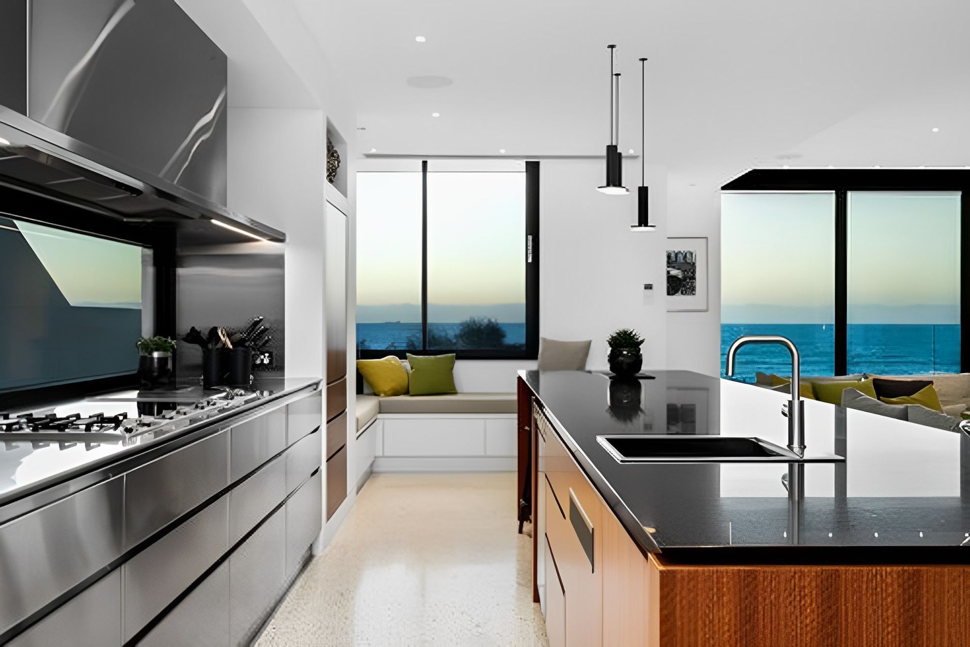 1210 Ocean Side Villa