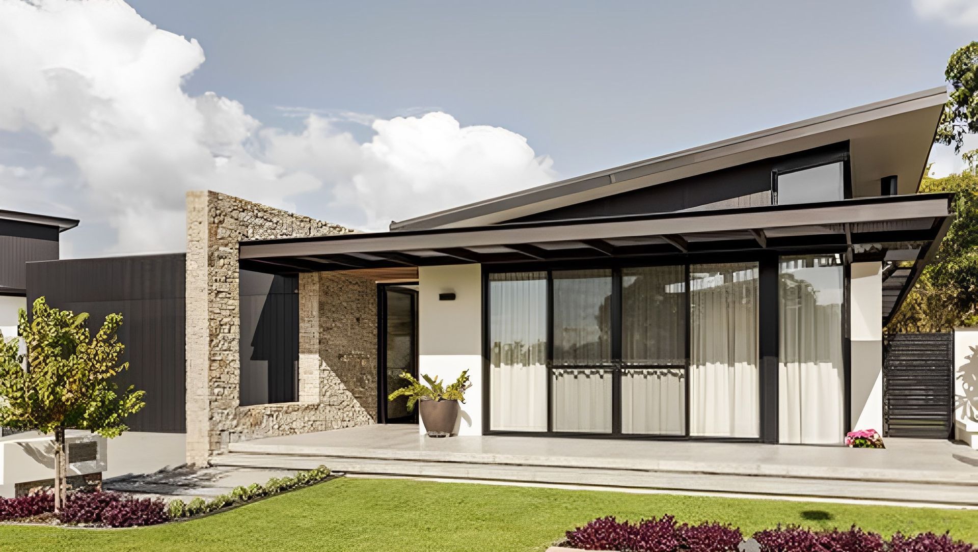 Fairway House banner