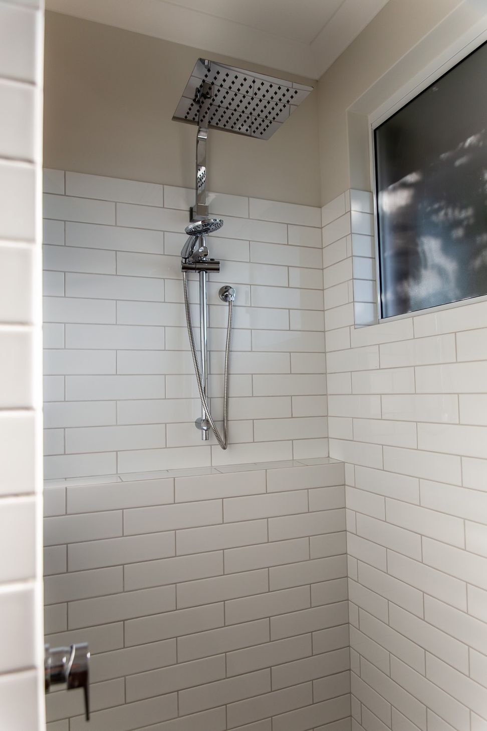 Howes Crescent, Dianella