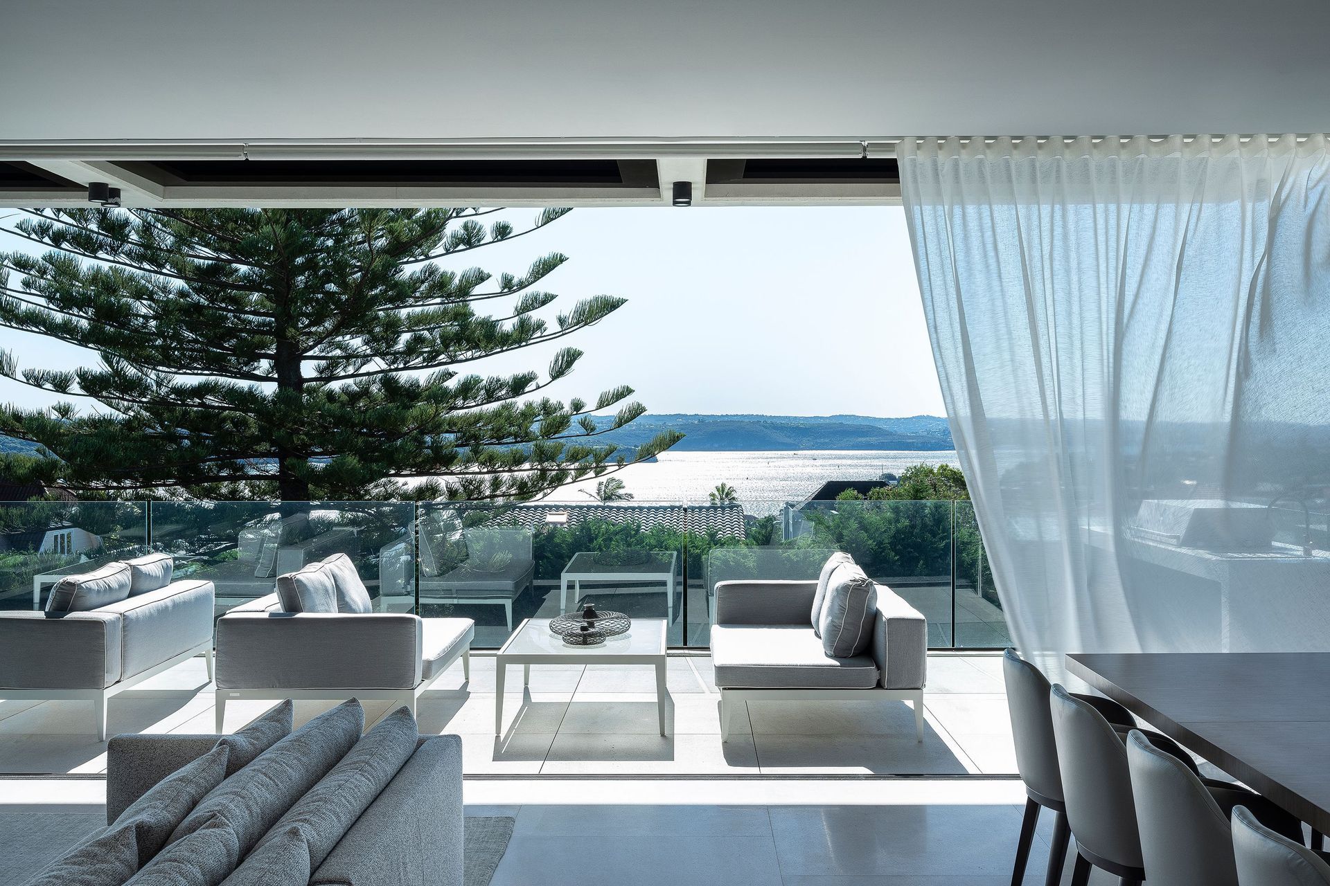 MHNDU Chain Mail House