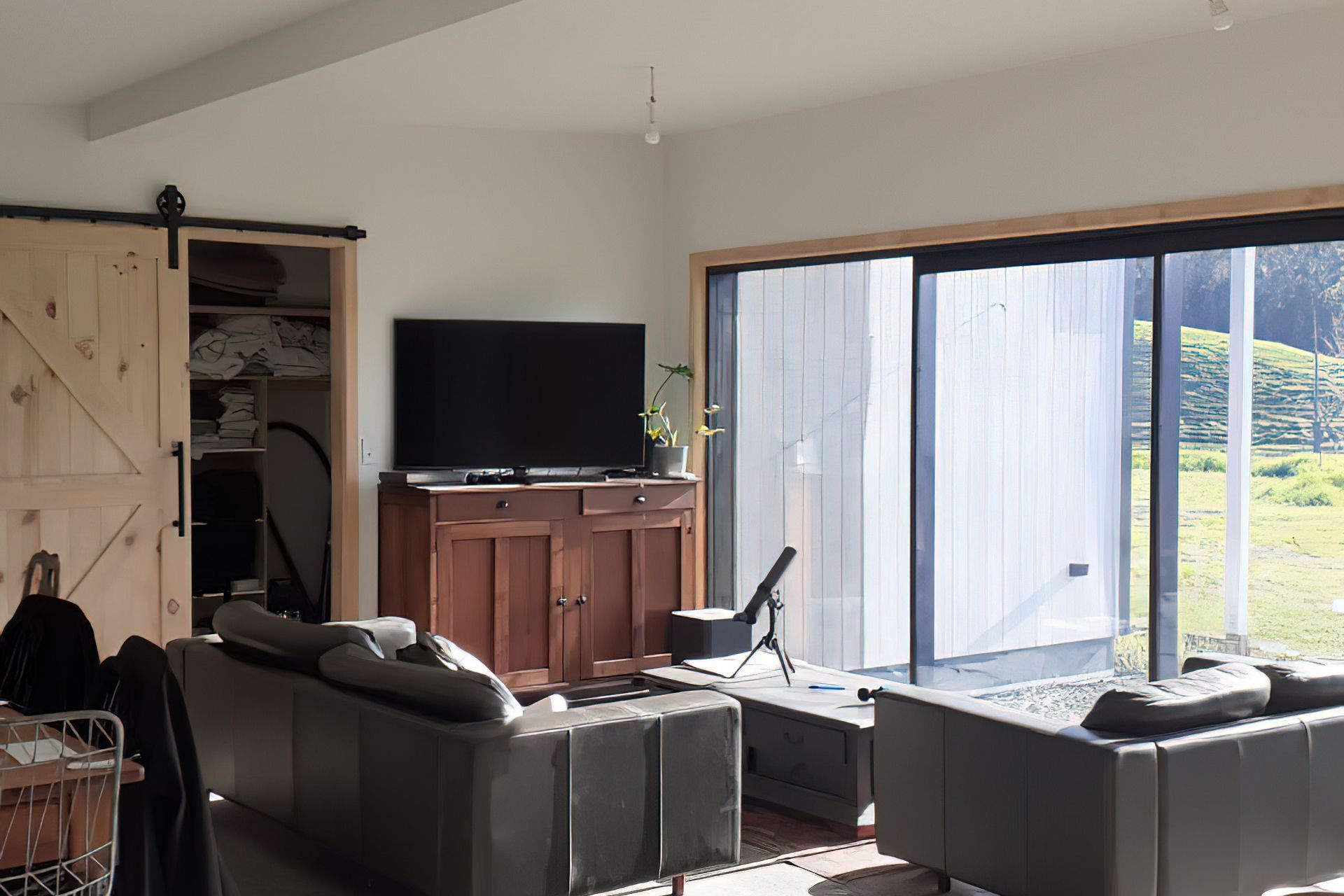 Benefits of New Superhome Build Beat Old World Villa Charm