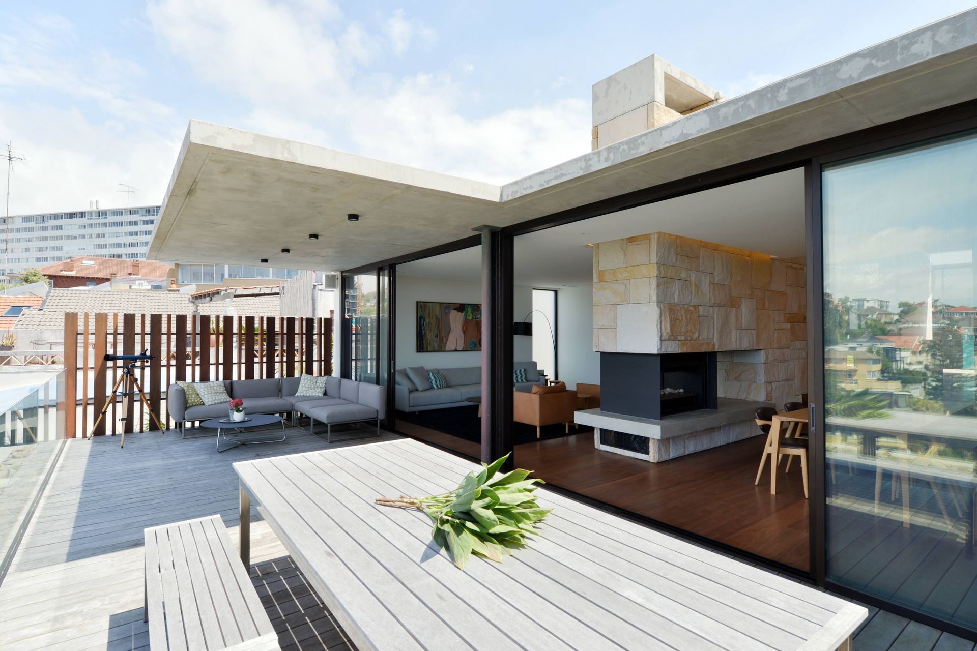 Wonderland Ave, Tamarama