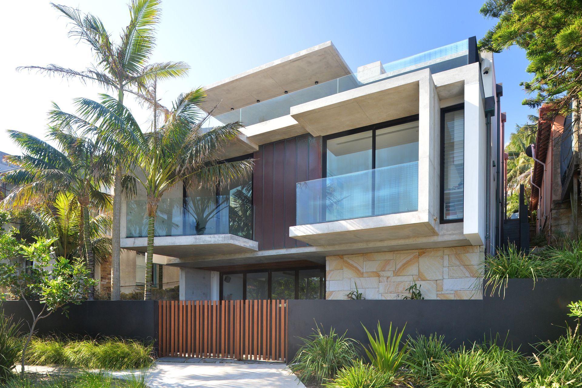 Wonderland Ave, Tamarama