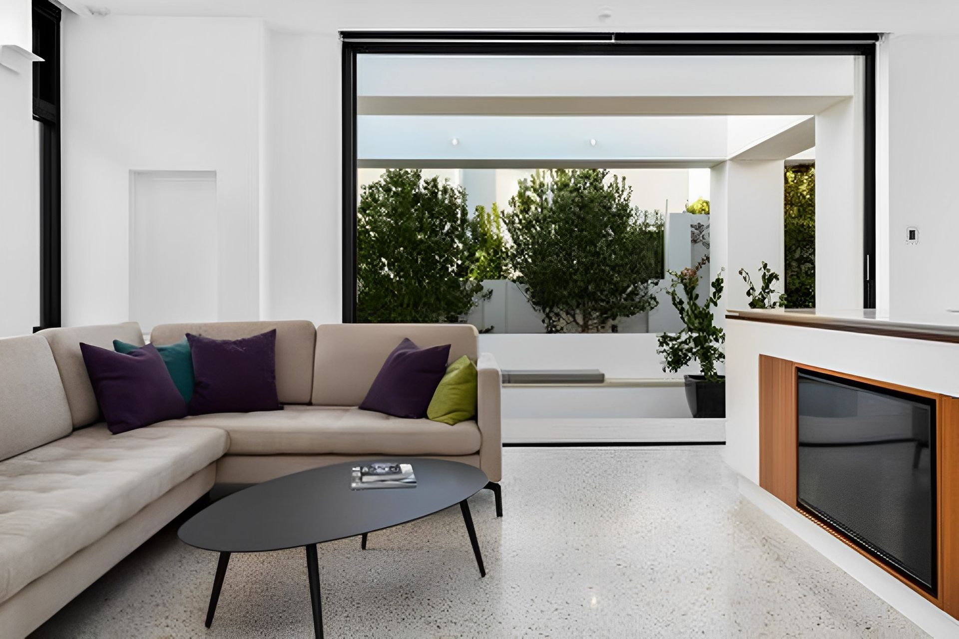 1210 Ocean Side Villa