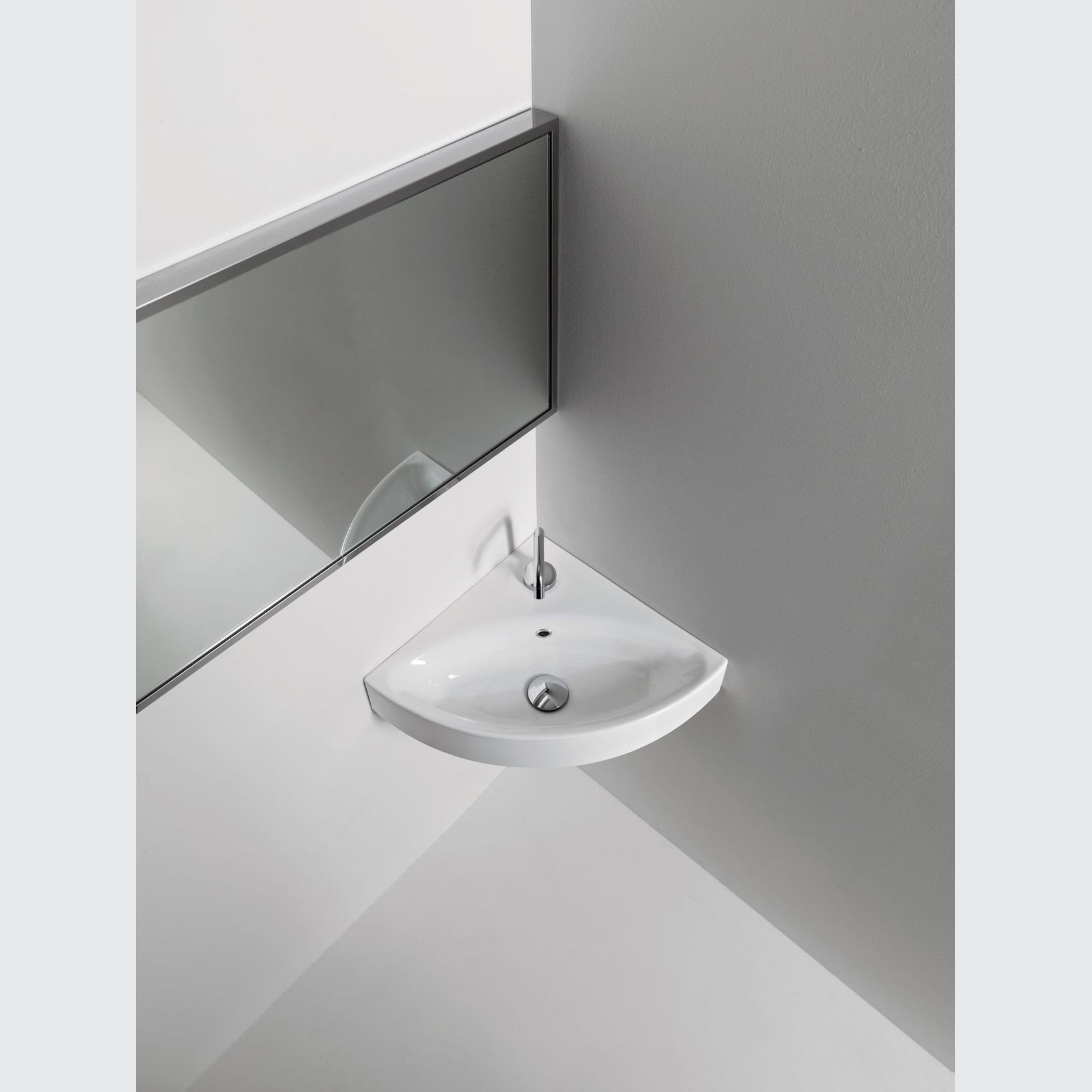 Cento Corner Washbasin 45 by Kerasan gallery detail image