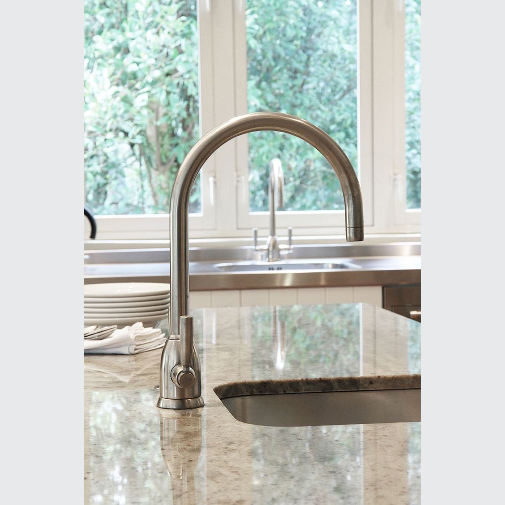 Perrin & Rowe Oberon kitchen tap gallery detail image