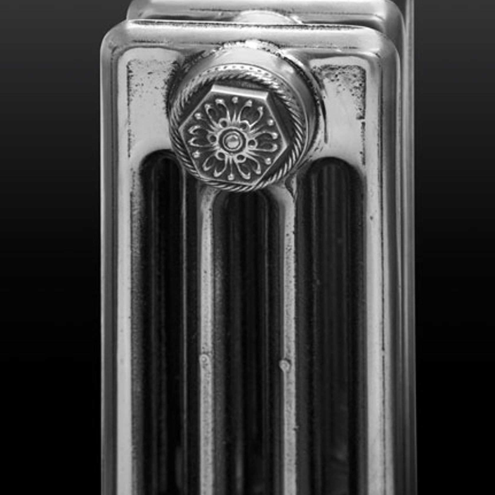 Victoriana Cast Iron Radiator 4 Column Range by Paladin gallery detail image