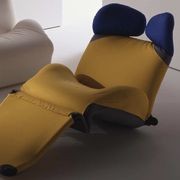 Wink Chaise Lounge by Cassina gallery detail image