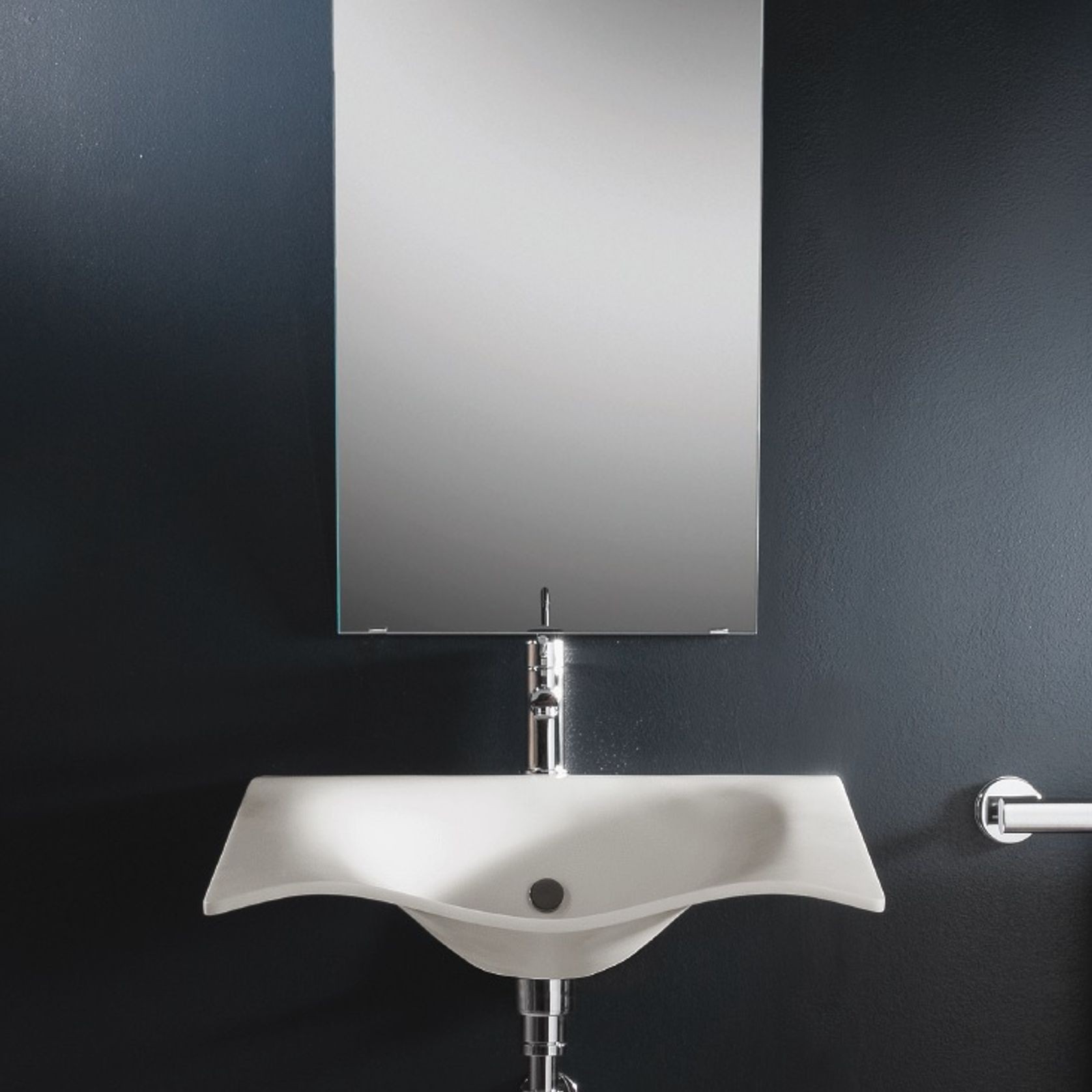 Flight Universal Wash Basin by GOMAN gallery detail image