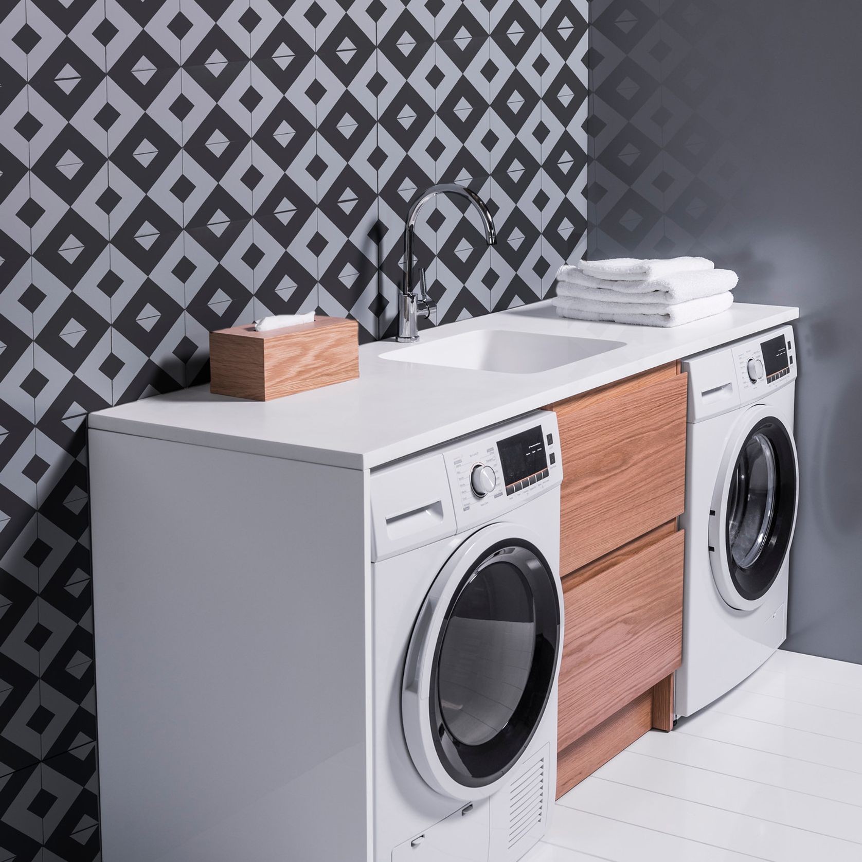 600 Laundry Cabinet gallery detail image