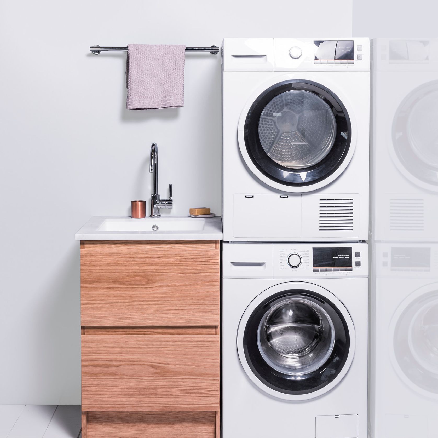 600 Laundry Cabinet gallery detail image