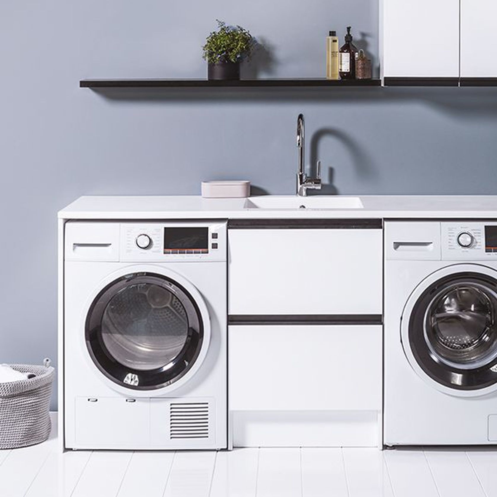 600 Laundry Cabinet gallery detail image