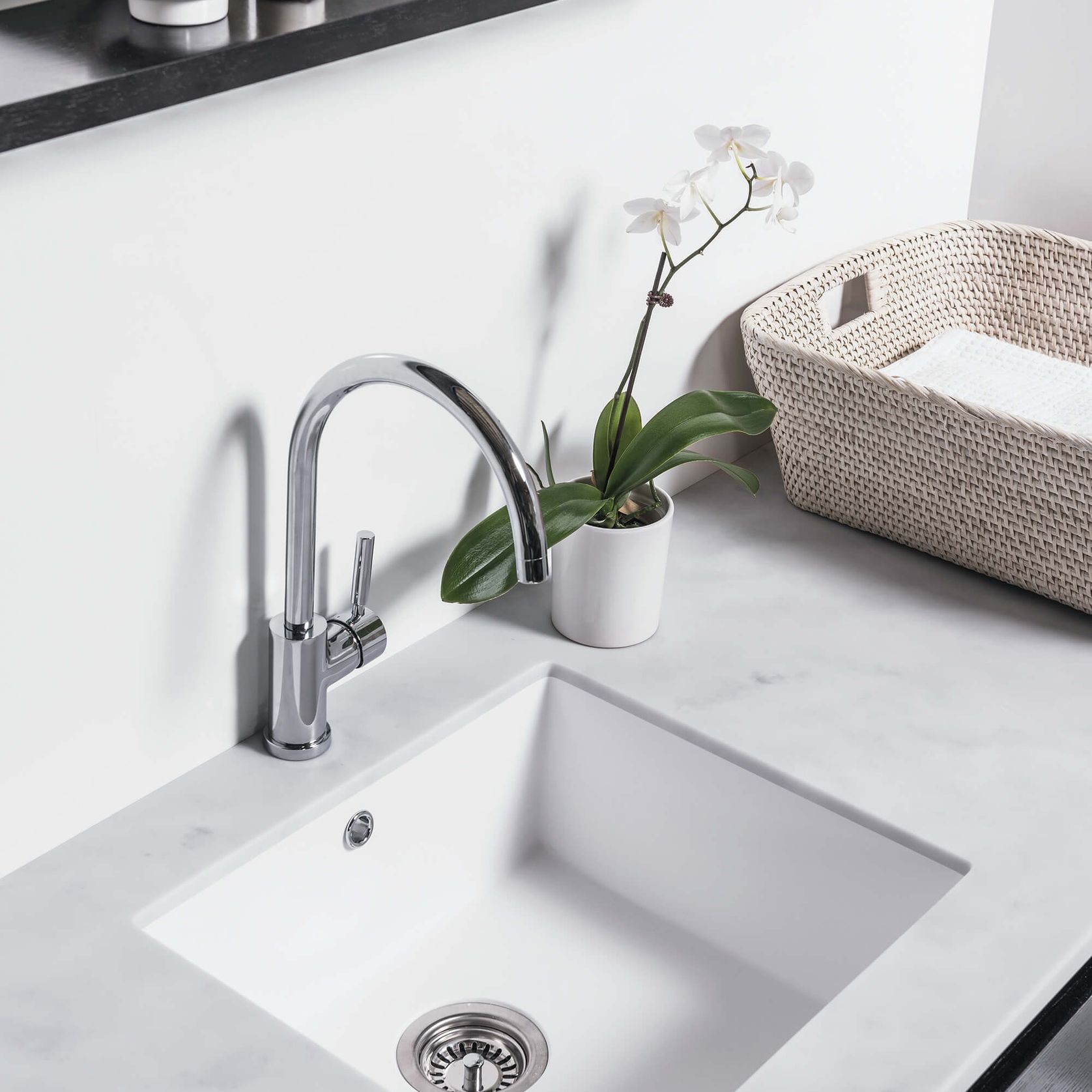 900 Laundry Cabinet gallery detail image