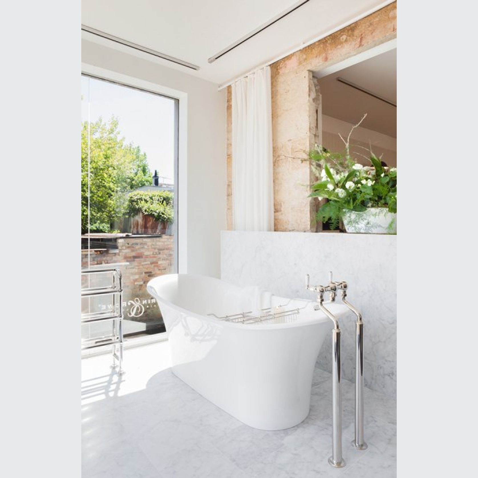 Bath Filler On Floorlegs With Levers gallery detail image