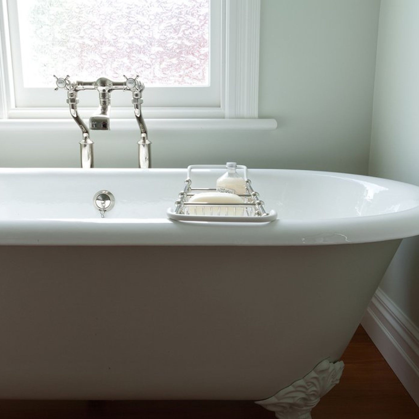 Bath Filler On Floorlegs With Levers gallery detail image