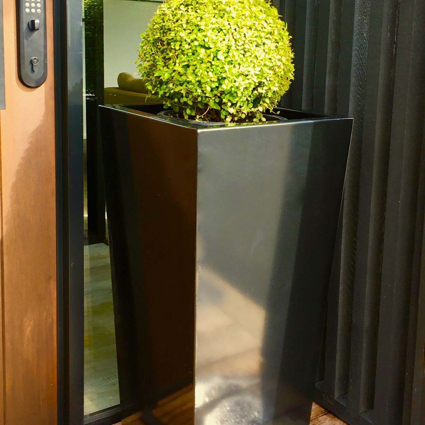 Black Powder Coated Tapered Column Planter gallery detail image