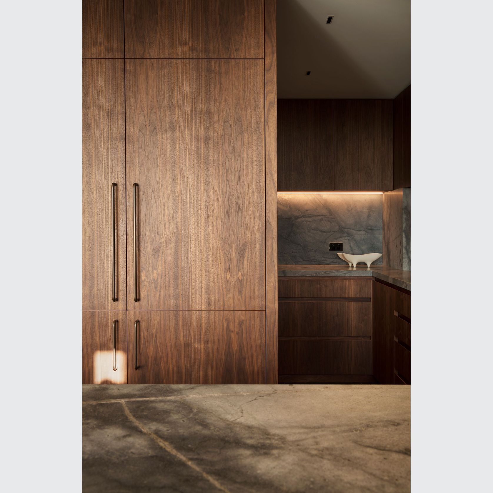 HB2200 Series D Pull Handles gallery detail image