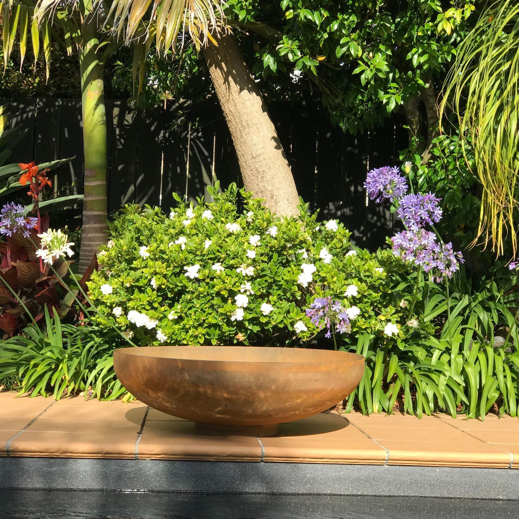 Fire Pit Bowl Round Base 600 | 750 gallery detail image