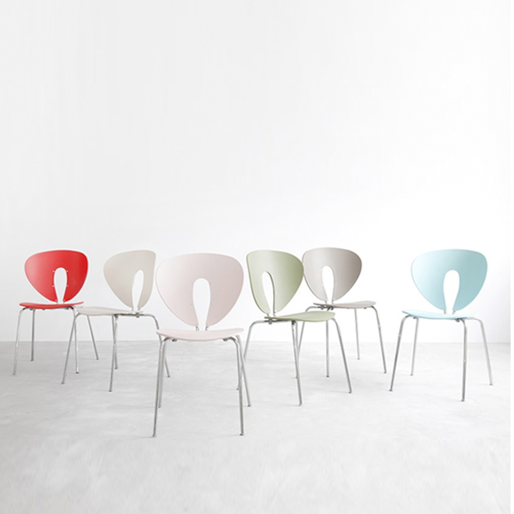 Globus Chair by Stua gallery detail image