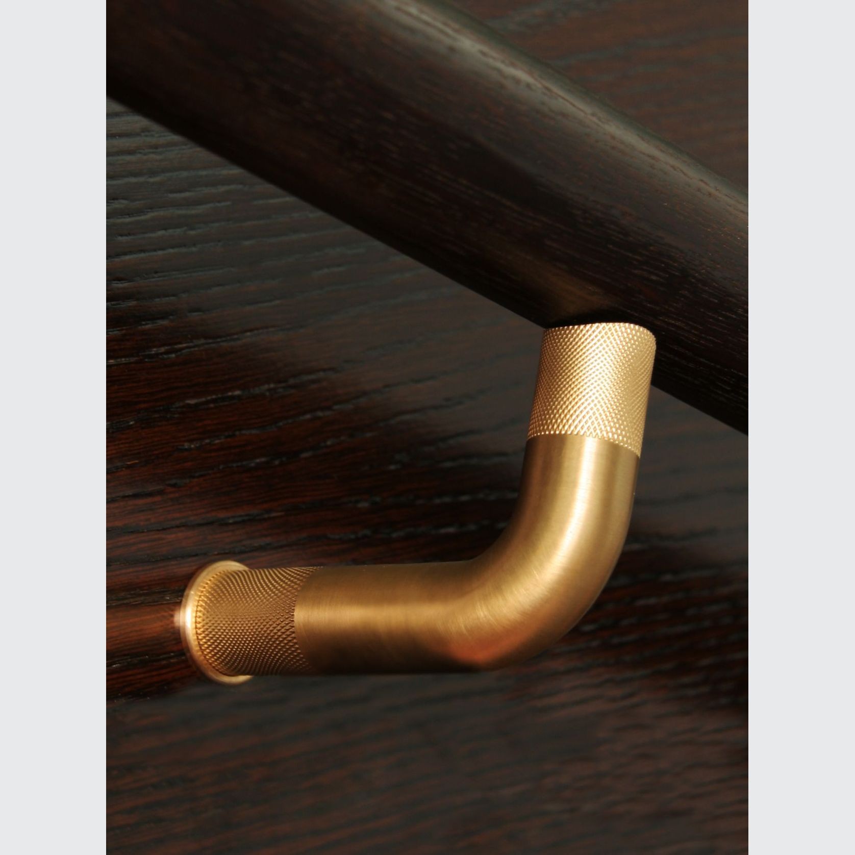 HB580 Knurled Solid Bronze Stair Rail Bracket for Handrails gallery detail image