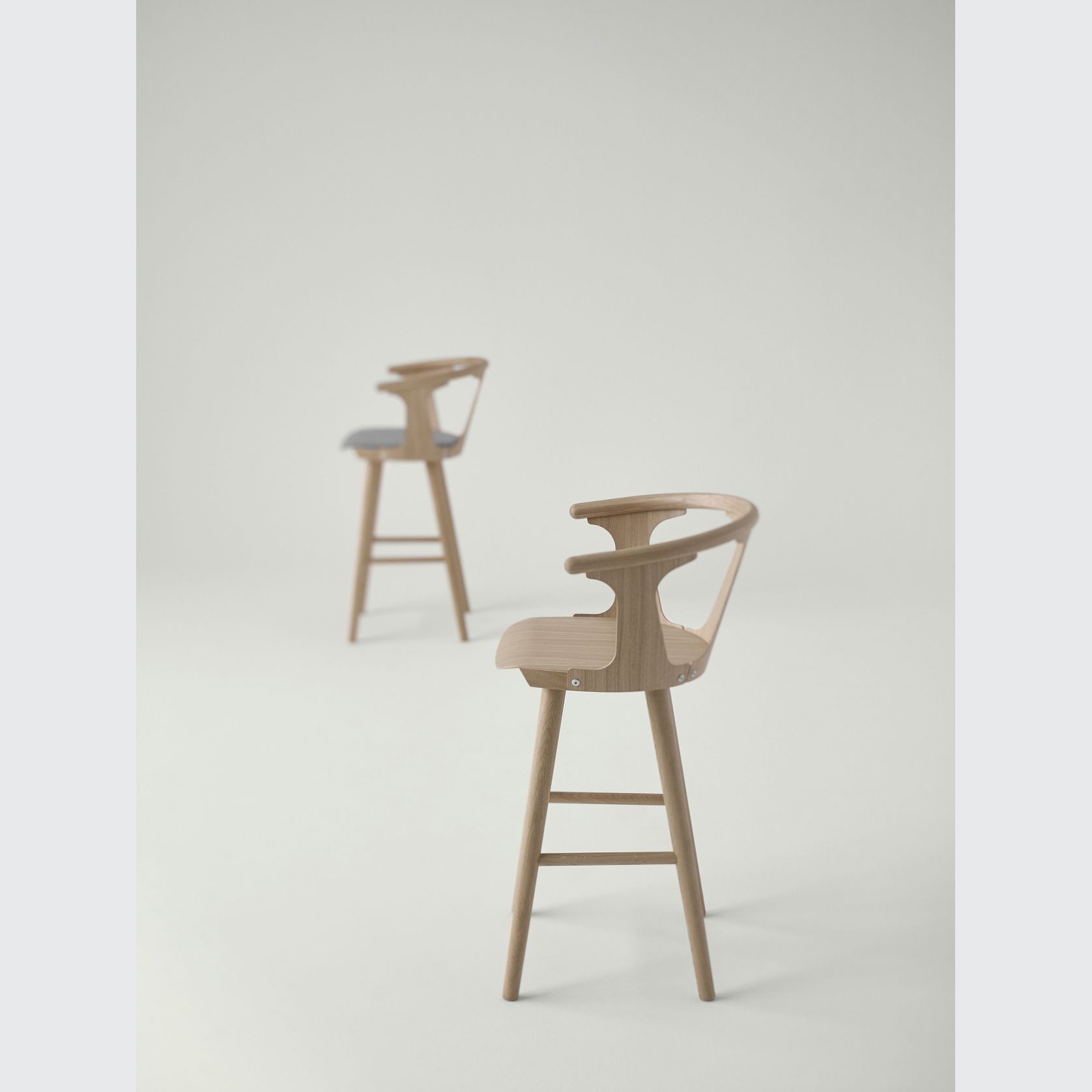 In Between SK7-10 Stool by &Tradition gallery detail image