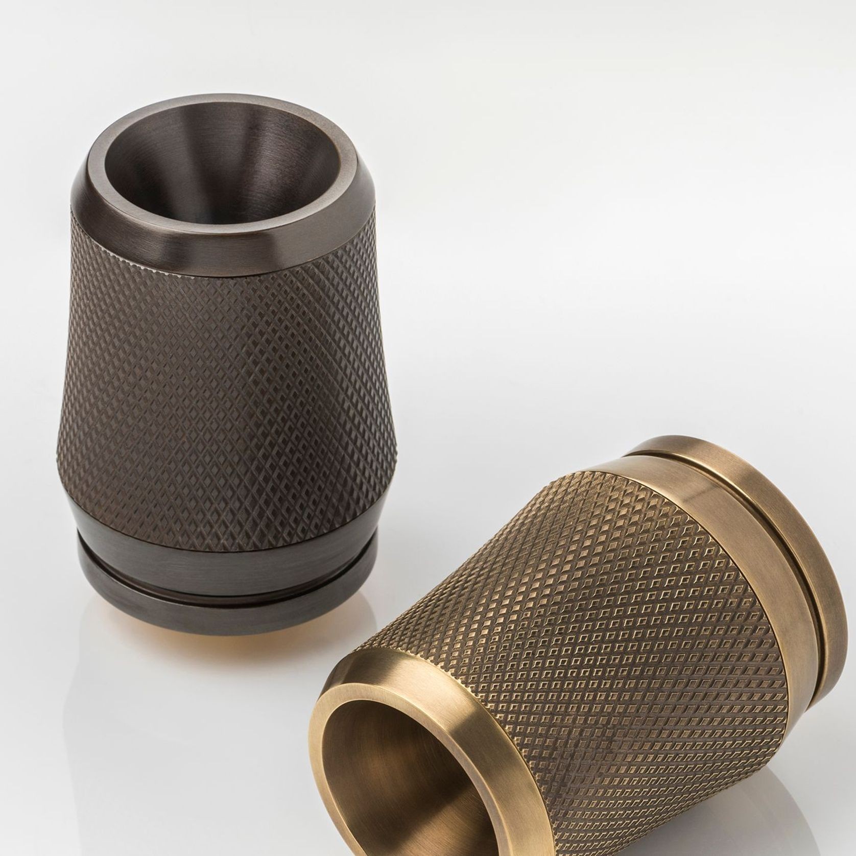 Joseph Giles Knurled Hardware Collection gallery detail image