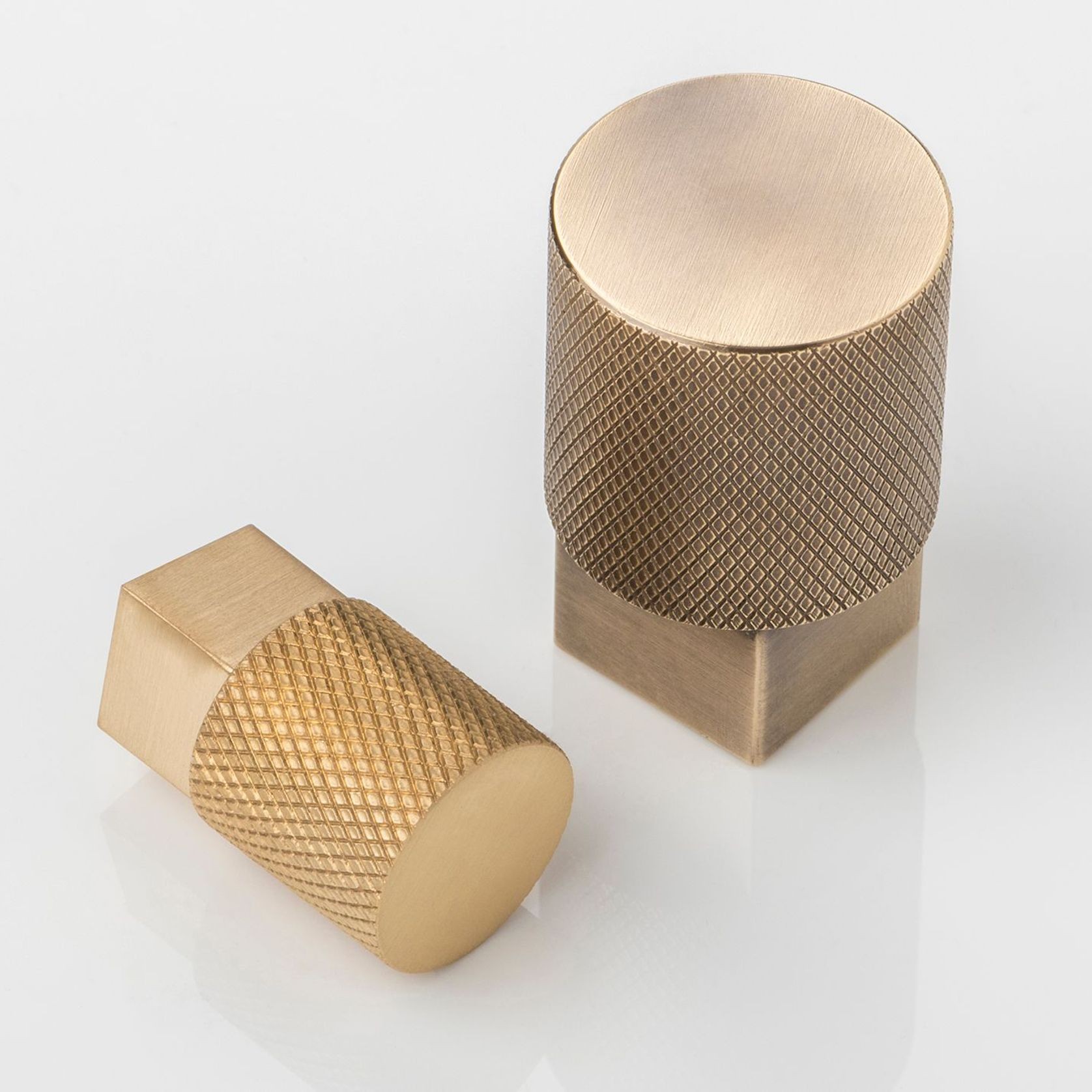 Joseph Giles Knurled Hardware Collection gallery detail image