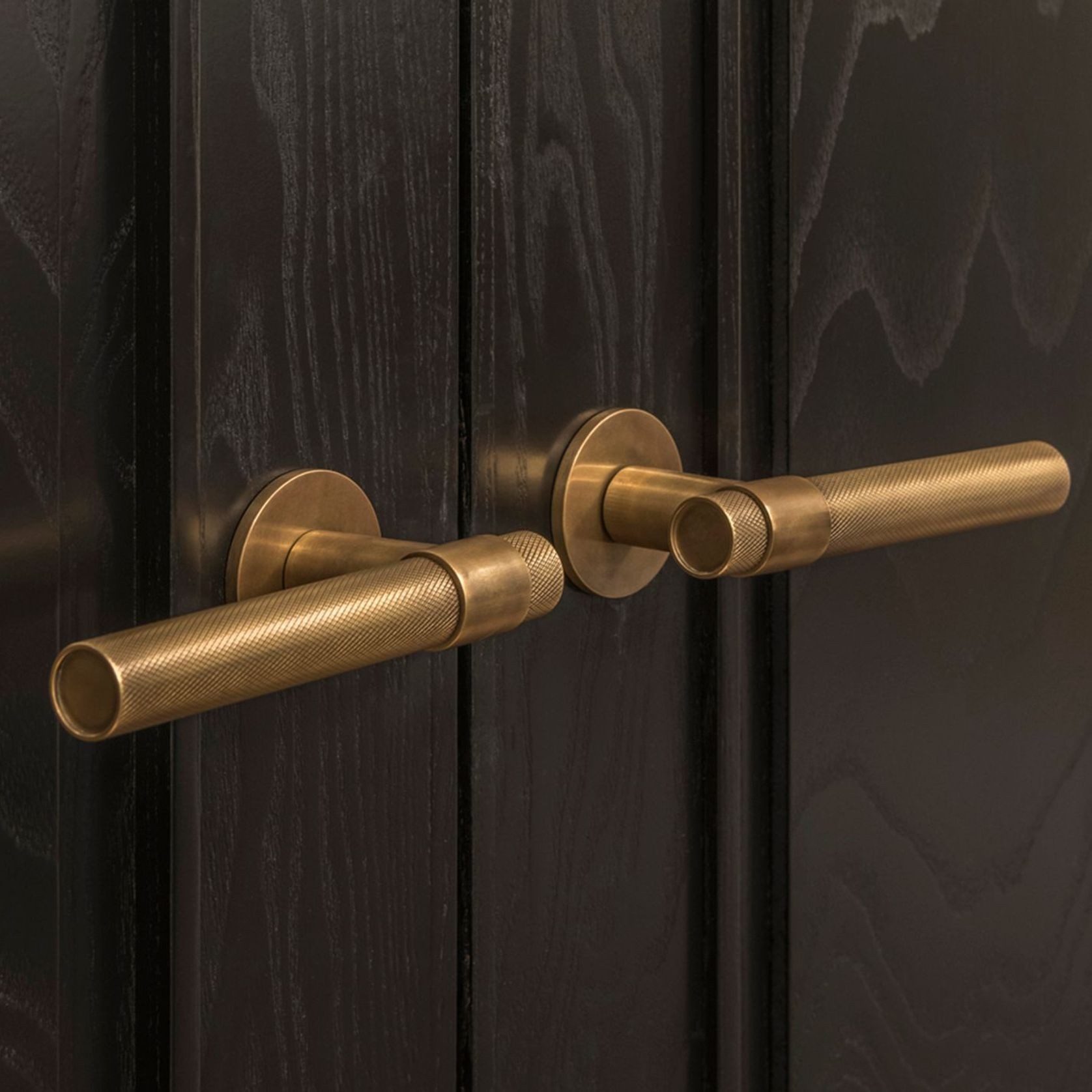 Joseph Giles Knurled Hardware Collection gallery detail image