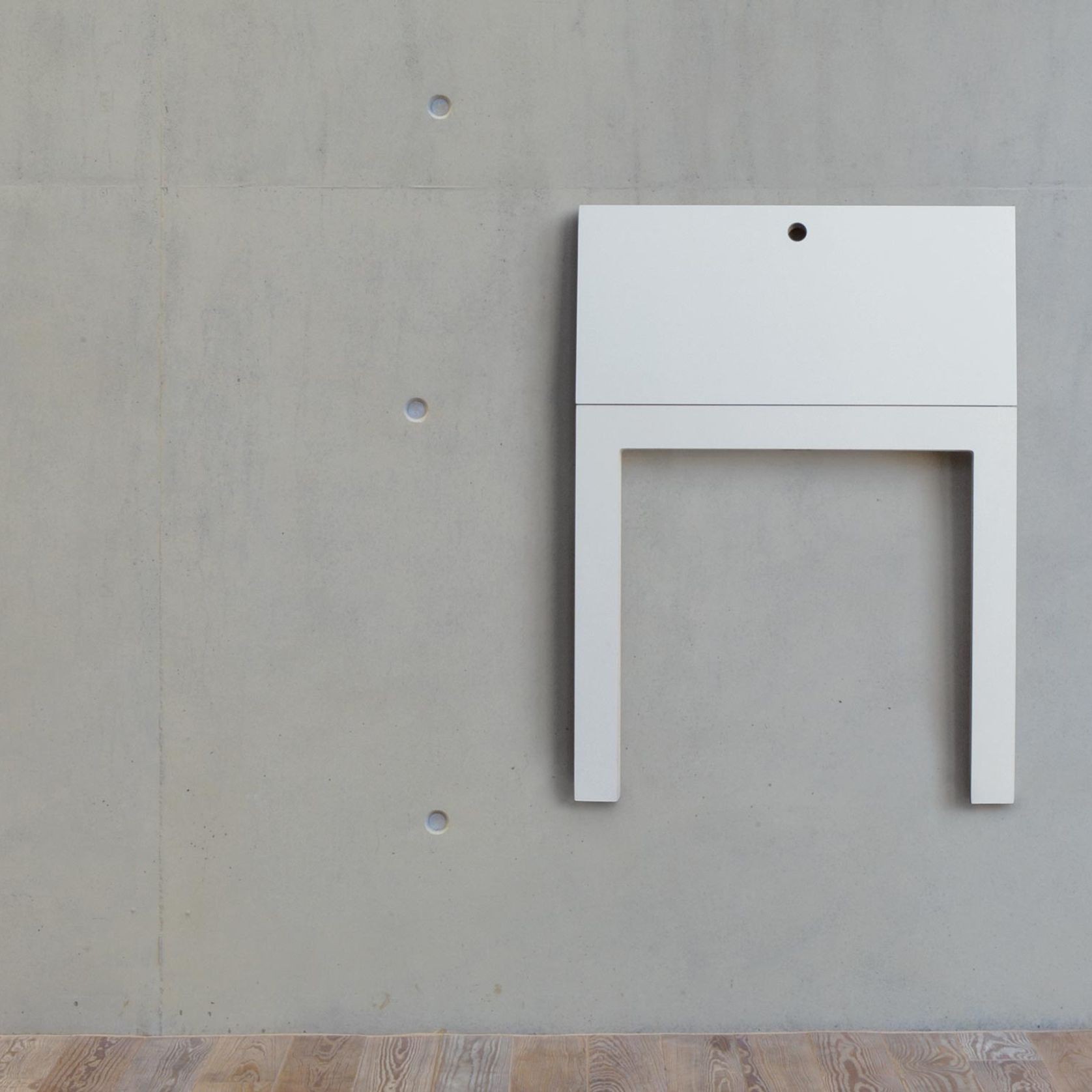 Last Minute Table gallery detail image